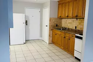 126 Beaver St, Framingham, MA 01702 - Photo 3