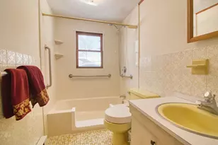 41 Taylor Rd, Maynard, MA 01754 - Photo 7