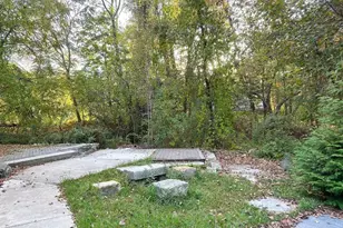 125 Maple St, Carlisle, MA 01741 - Photo 9