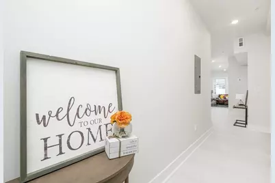 1540 N Shore Road #202, Revere, MA 02151 - Photo 3