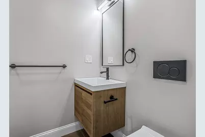 67 Broad St #201, Boston, MA 02109 - Photo 9