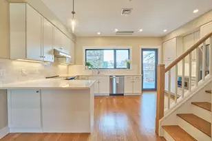 10 Hawley St, Northampton, MA 01060 - Photo 9