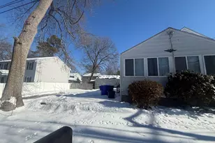 944 Wilbraham Rd, Springfield, MA 01109 - Photo 3