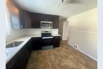 944 Wilbraham Rd, Springfield, MA 01109 - Photo 7