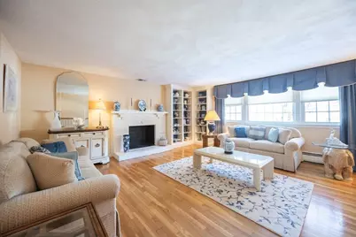 19 Lindauer St, Peabody, MA 01960 - Photo 9