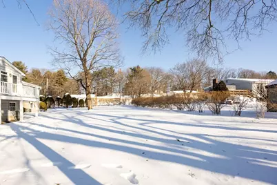 19 Lindauer St, Peabody, MA 01960 - Photo 25