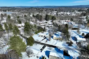 141 Tracy Cir, Amherst, MA 01002 - Photo 13