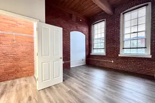 4 Bishop St, Framingham, MA 01702 - Photo 9