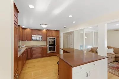 17 Rolling Ln, Medfield, MA 02052 - Photo 7