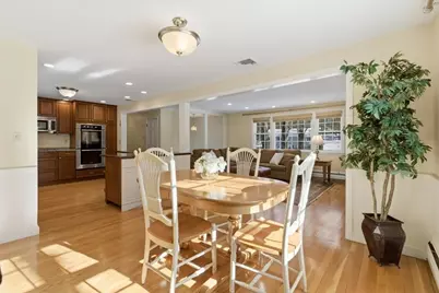 17 Rolling Ln, Medfield, MA 02052 - Photo 11