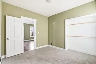 23 Lexington St, Fall River, MA 02723 - Photo 35