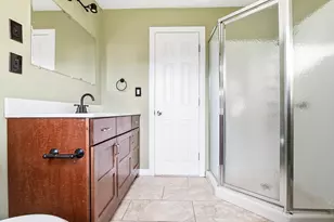 23 Lexington St, Fall River, MA 02723 - Photo 31