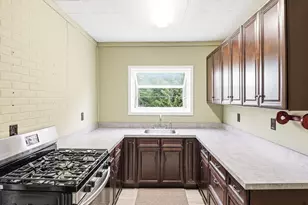 23 Lexington St, Fall River, MA 02723 - Photo 17