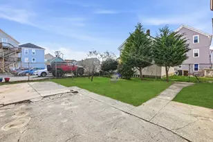 23 Lexington St, Fall River, MA 02723 - Photo 3