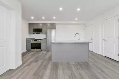 585 Essex St #509, Lynn, MA 01902 - Photo 3