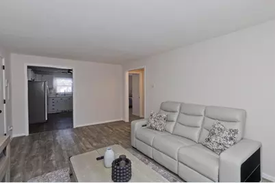 60 Chapin St #D, Holyoke, MA 01040 - Photo 17