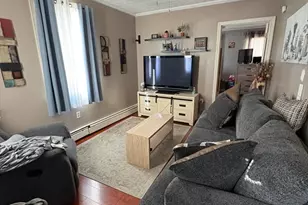 27 Woodland Ct, Lawrence, MA 01841 - Photo 3