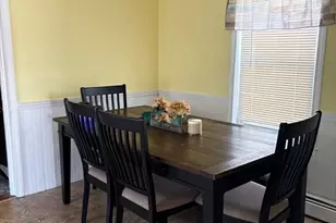 27 Woodland Ct, Lawrence, MA 01841 - Photo 5