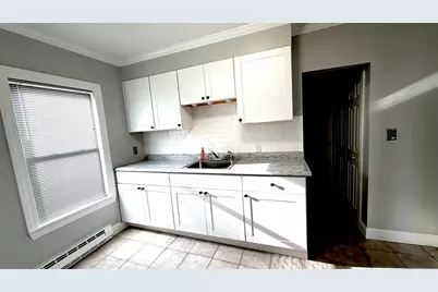 452 Main St #5, Melrose, MA 02176 - Photo 3