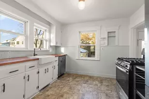 24 Bates Rd, Framingham, MA 01702 - Photo 9