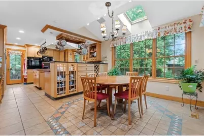 170 Morton St, Newton, MA 02459 - Photo 9