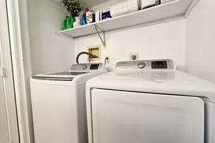 4 Villa Roma Dr, Tewksbury, MA 01876 - Photo 17