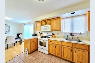 4 Villa Roma Dr #4, Tewksbury, MA 01876 - Photo 1