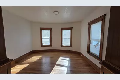 33 Jefferson St #2, Worcester, MA 01604 - Photo 1