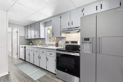 754 Read St, Attleboro, MA 02703 - Photo 3