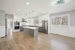 1 Falcon Dr, Shrewsbury, MA 01545 - Photo 7