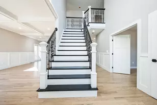 1 Falcon Dr, Shrewsbury, MA 01545 - Photo 3