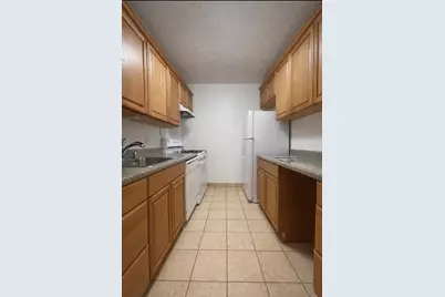 77 Pond Ave #403, Brookline, MA 02445 - Photo 5