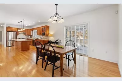 18 Symonds Way, Reading, MA 01867 - Photo 17