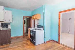 1004 S Franklin St, Holbrook, MA 02343 - Photo 3