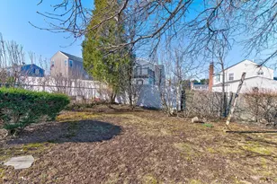 865 E Squantum St, Quincy, MA 02171 - Photo 29