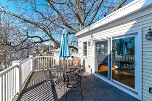 865 E Squantum St, Quincy, MA 02171 - Photo 33