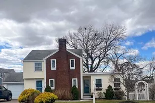 865 E Squantum St, Quincy, MA 02171 - Photo 1