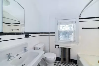 865 E Squantum St, Quincy, MA 02171 - Photo 23