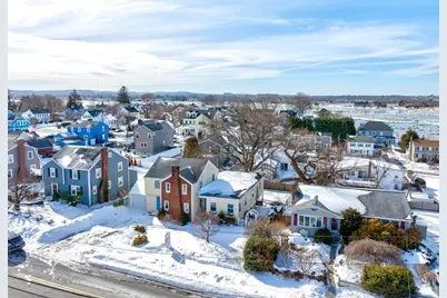 865 E Squantum St, Quincy, MA 02171 - Photo 33