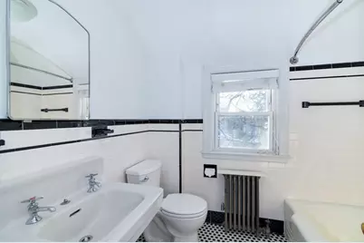 865 E Squantum St, Quincy, MA 02171 - Photo 23
