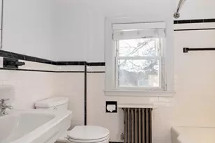865 E Squantum St, Quincy, MA 02171 - Photo 21