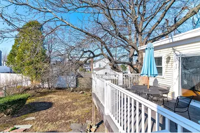 865 E Squantum St, Quincy, MA 02171 - Photo 29