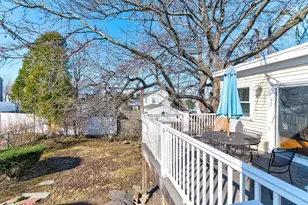 865 E Squantum St, Quincy, MA 02171 - Photo 29