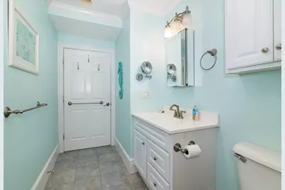 865 E Squantum St, Quincy, MA 02171 - Photo 13