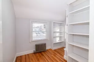 865 E Squantum St, Quincy, MA 02171 - Photo 17
