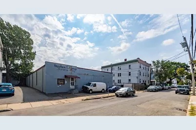 17 Kensington Avenue, Somerville, MA 02145 - Photo 5