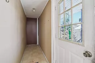 355 Main St, Clinton, MA 01510 - Photo 27