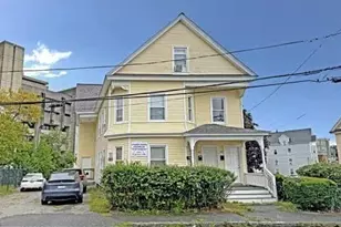 28 Sarah Ave, Lowell, MA 01854 - Photo 17