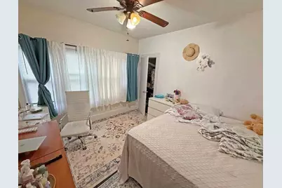 28 Sarah Ave, Lowell, MA 01854 - Photo 9