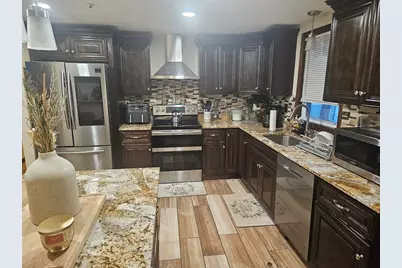 33 Hemlock Ter, Randolph, MA 02368 - Photo 15